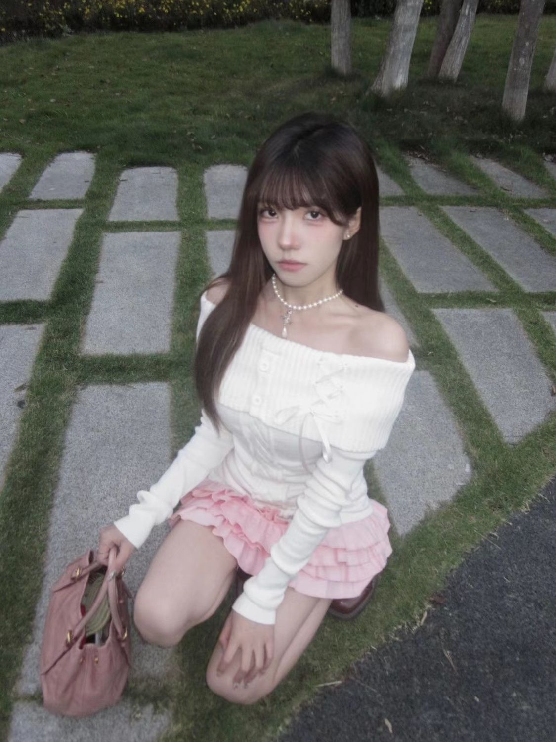 A autumn and winter pure desire to open the fork Korean version of gentle Spice Girl new knitted sweater design