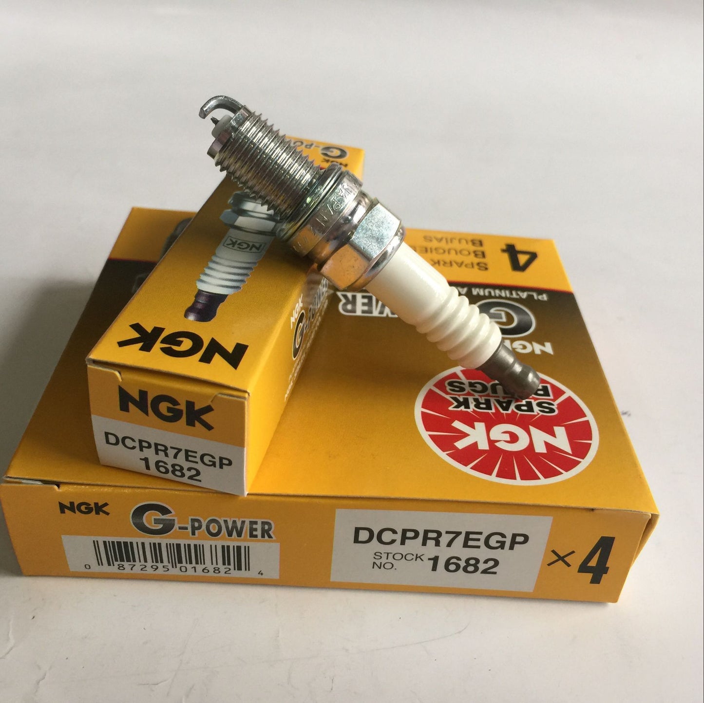 A NGK Car Platinum GP Spark Plug DCPR7EGP Wuling Light Sail Lefeng Lechi Alto Baojun 1682