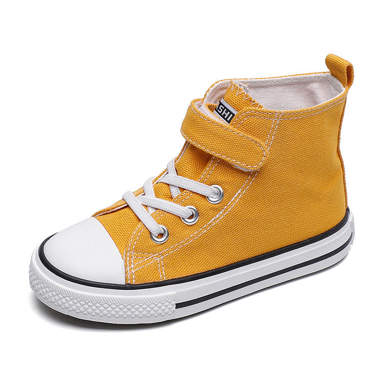 A children's canvas shoes