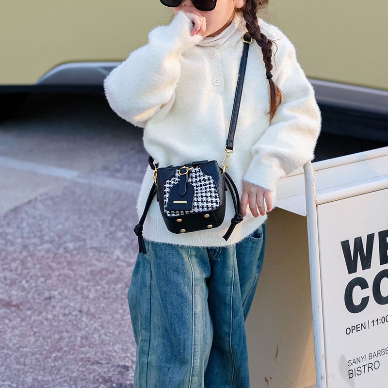 P new mini foreign style child baby oblique straddle bag baby boomer Internet celebrity fashion princess portable girl bag tide - Mixbatch