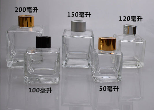 A new square aromatherapy bottle Car aromatherapy 50ml square incense bottle Volatile bottle Essential oil bottle Aromatherapy bottle