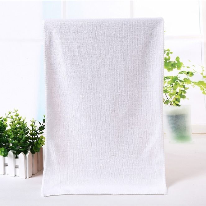 P multi-color towel