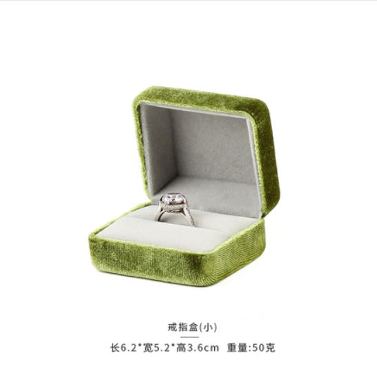 A iron embryo flannel jewelry box