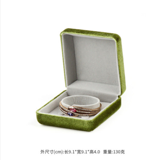 A iron embryo flannel jewelry box