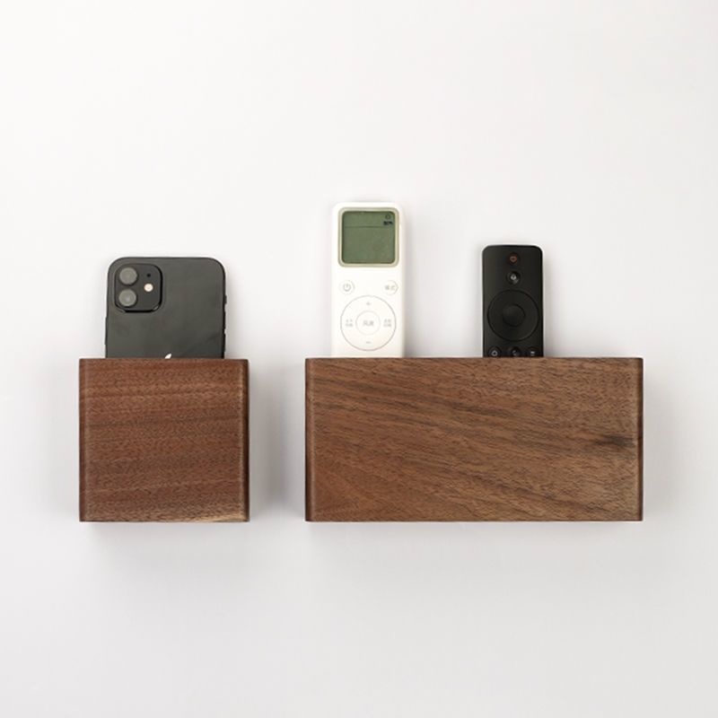 P Wall-mounted remote control storage box
