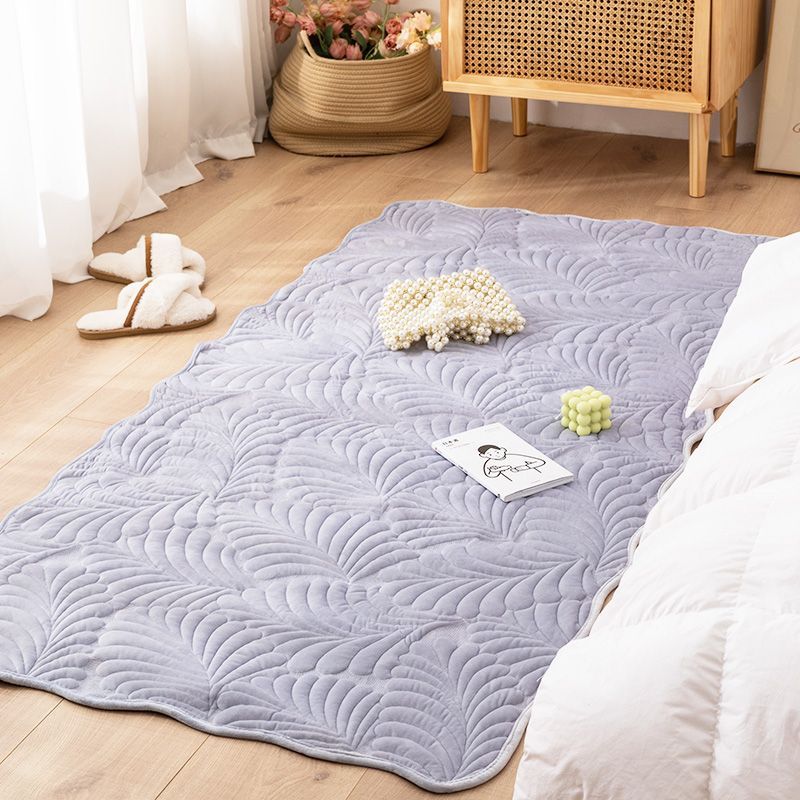 P plush carpet