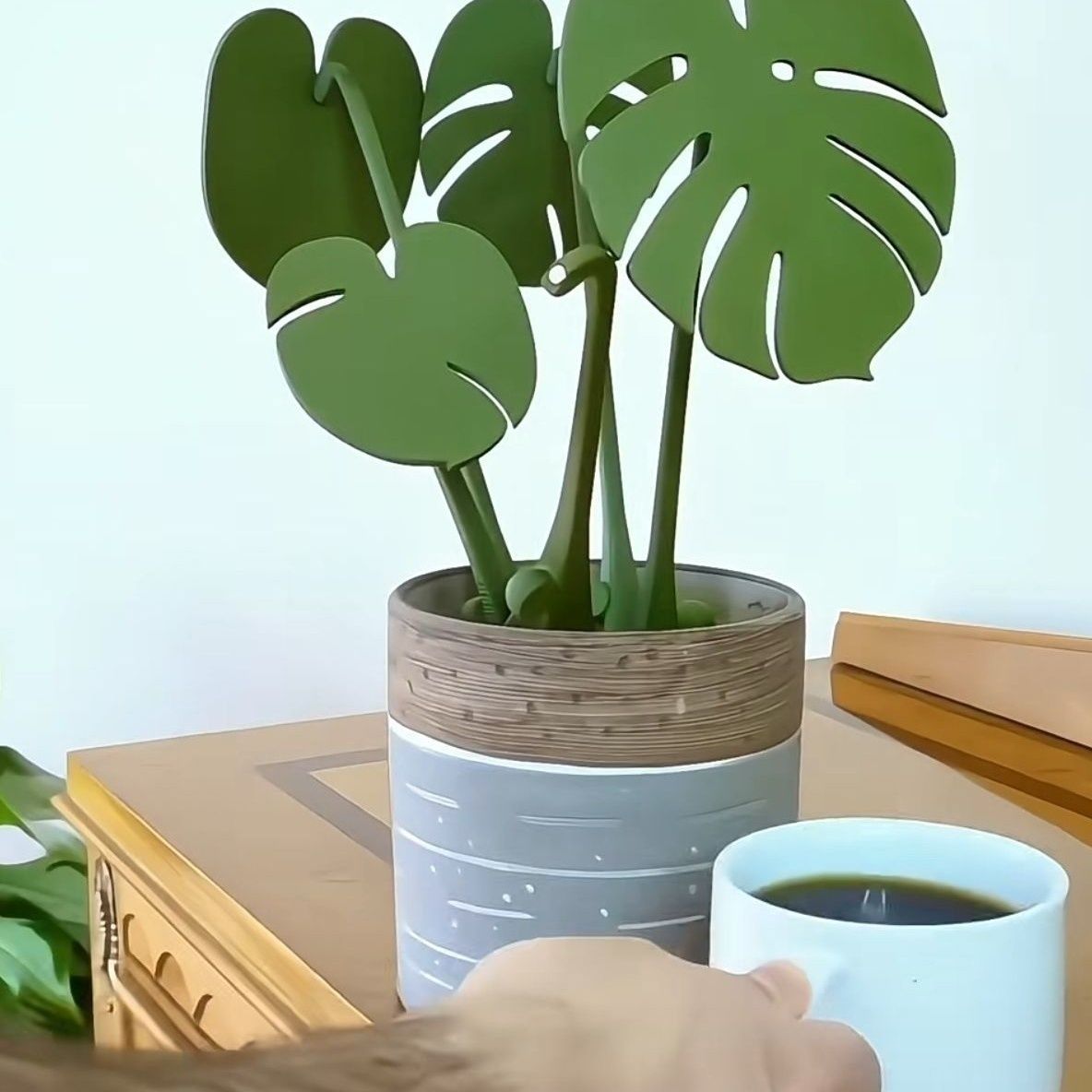 P magnet coaster ornament