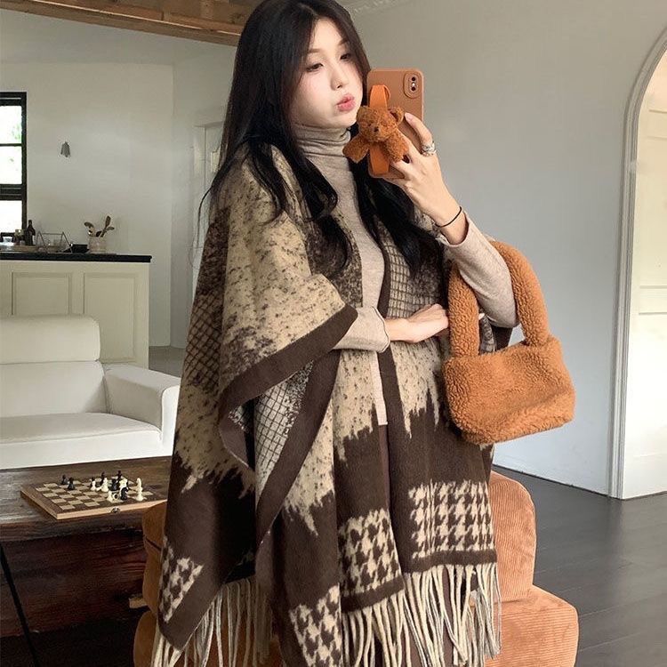 P Cape Shawl