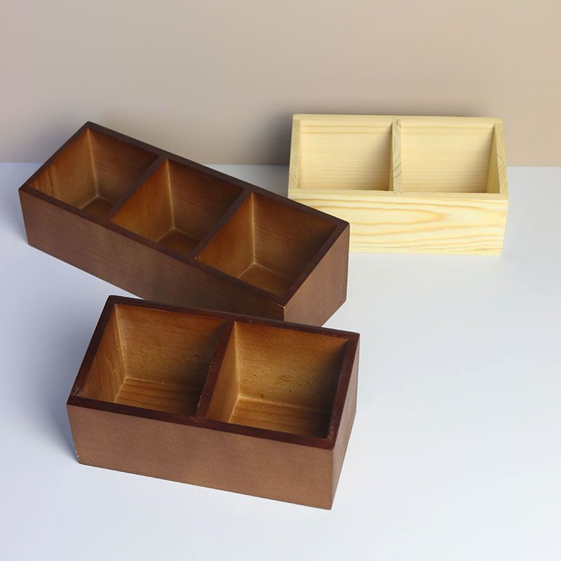 P Solid wood compartment storage box Item box