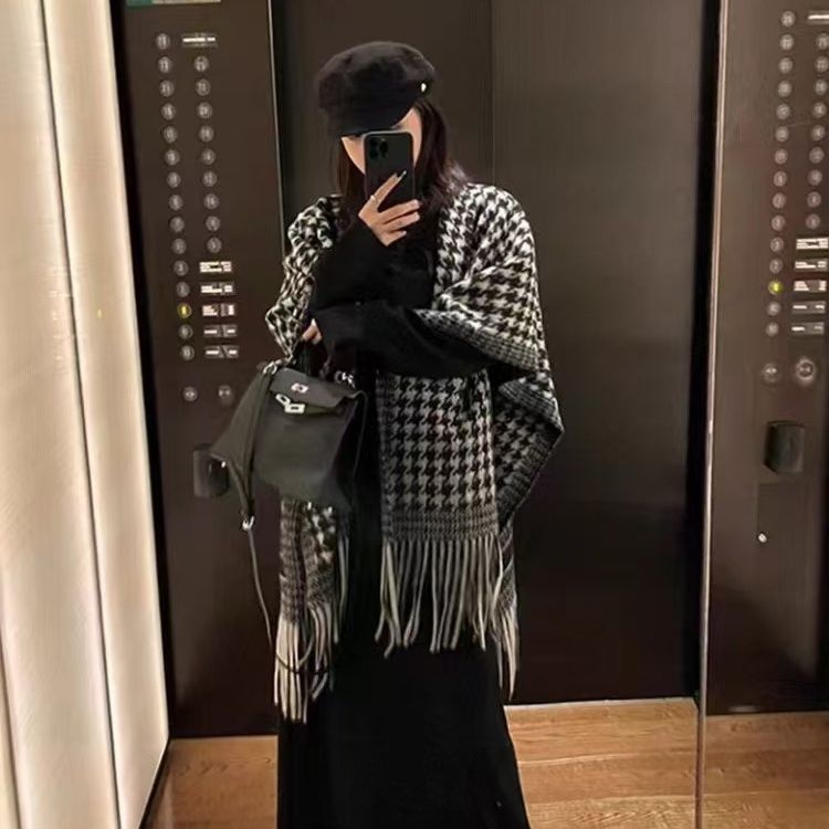 P Cape Shawl