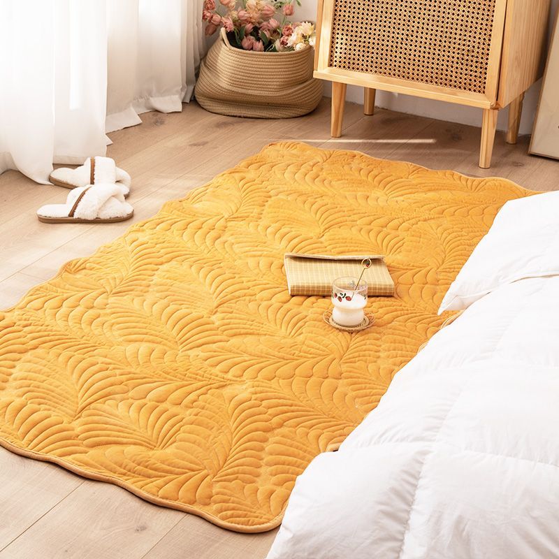 P plush carpet
