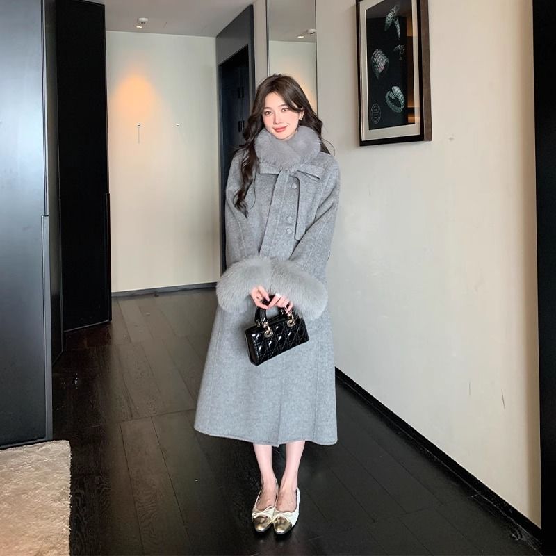 P long coat