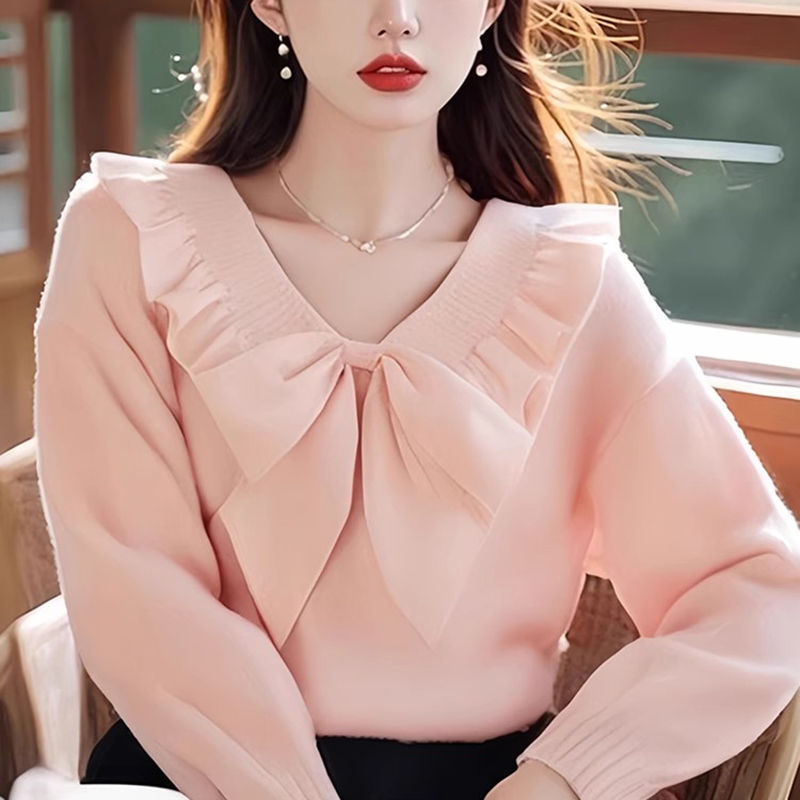 P bow sweater