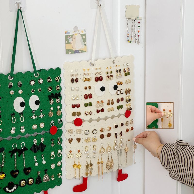 P jewelry felt wall hanging