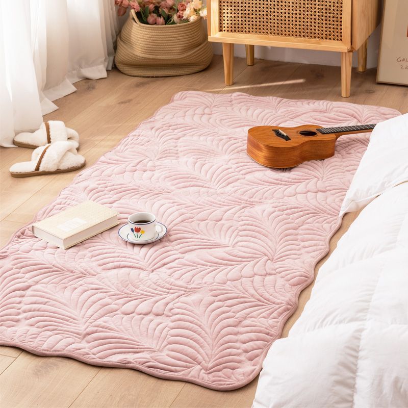 P plush carpet
