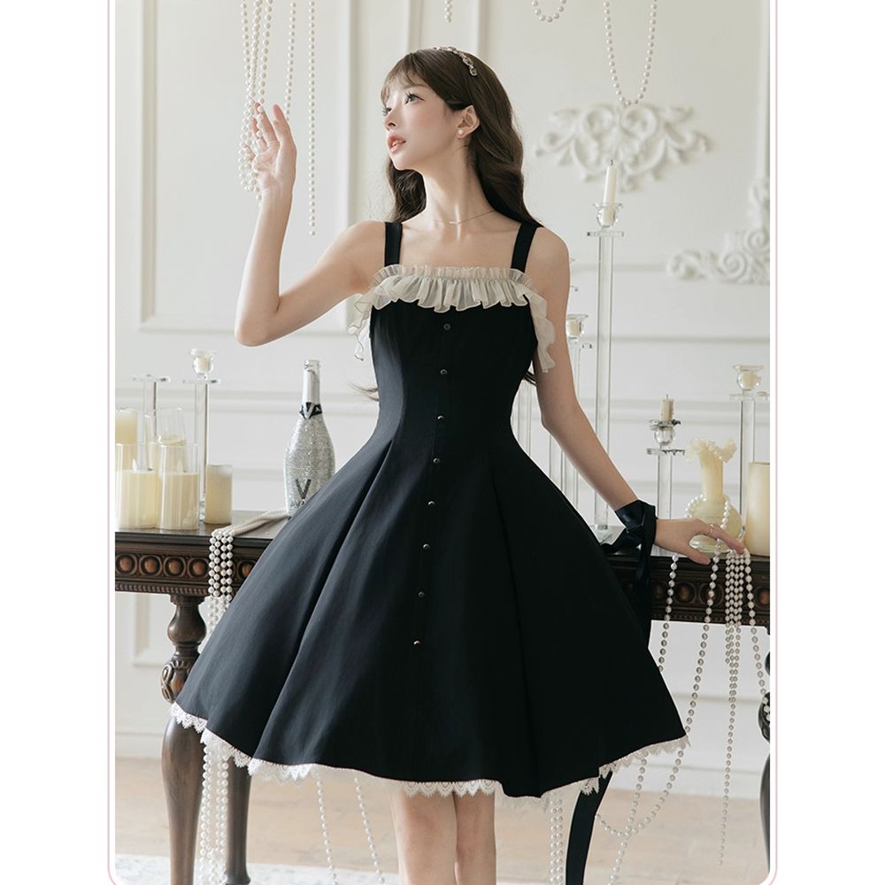 P Autumn and winter court style lady elegant cut waist light Lolita small black dress cardigan suit