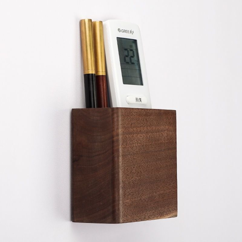 P Wall-mounted remote control storage box