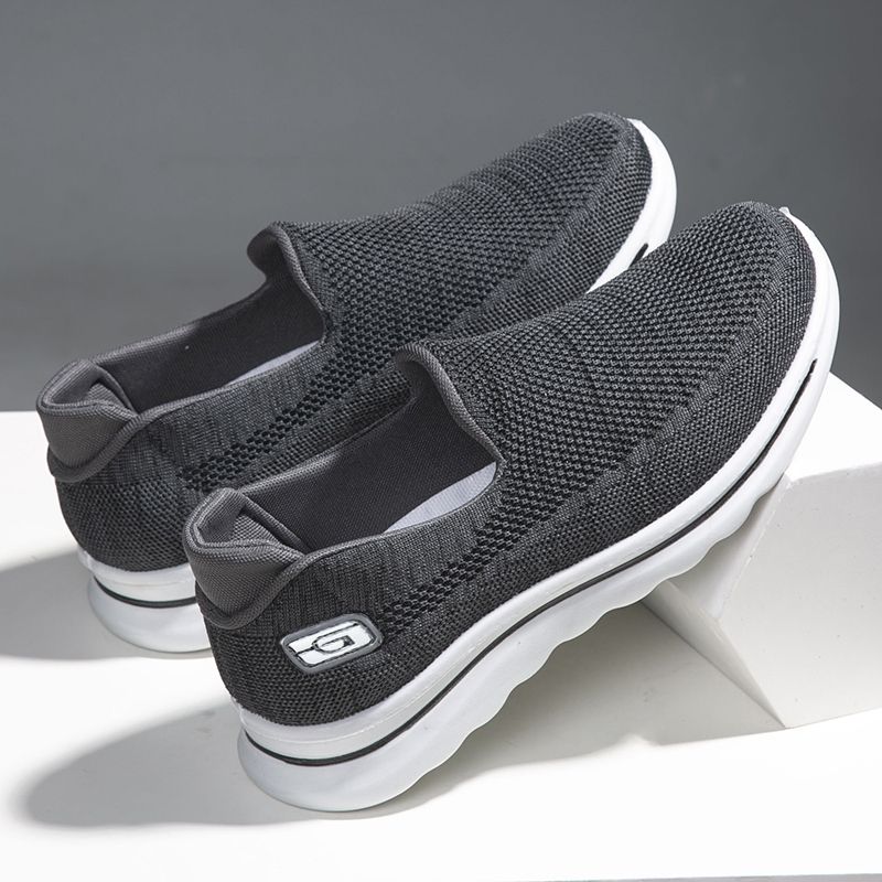 P New middle-aged and elderly mother's shoes, one foot, old man shoes, women's anti-slip soft-soled mesh walking shoes, old Beijing cloth shoes women - Mixbatch