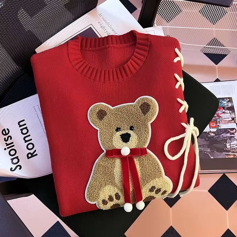 P bear crew neck sweater