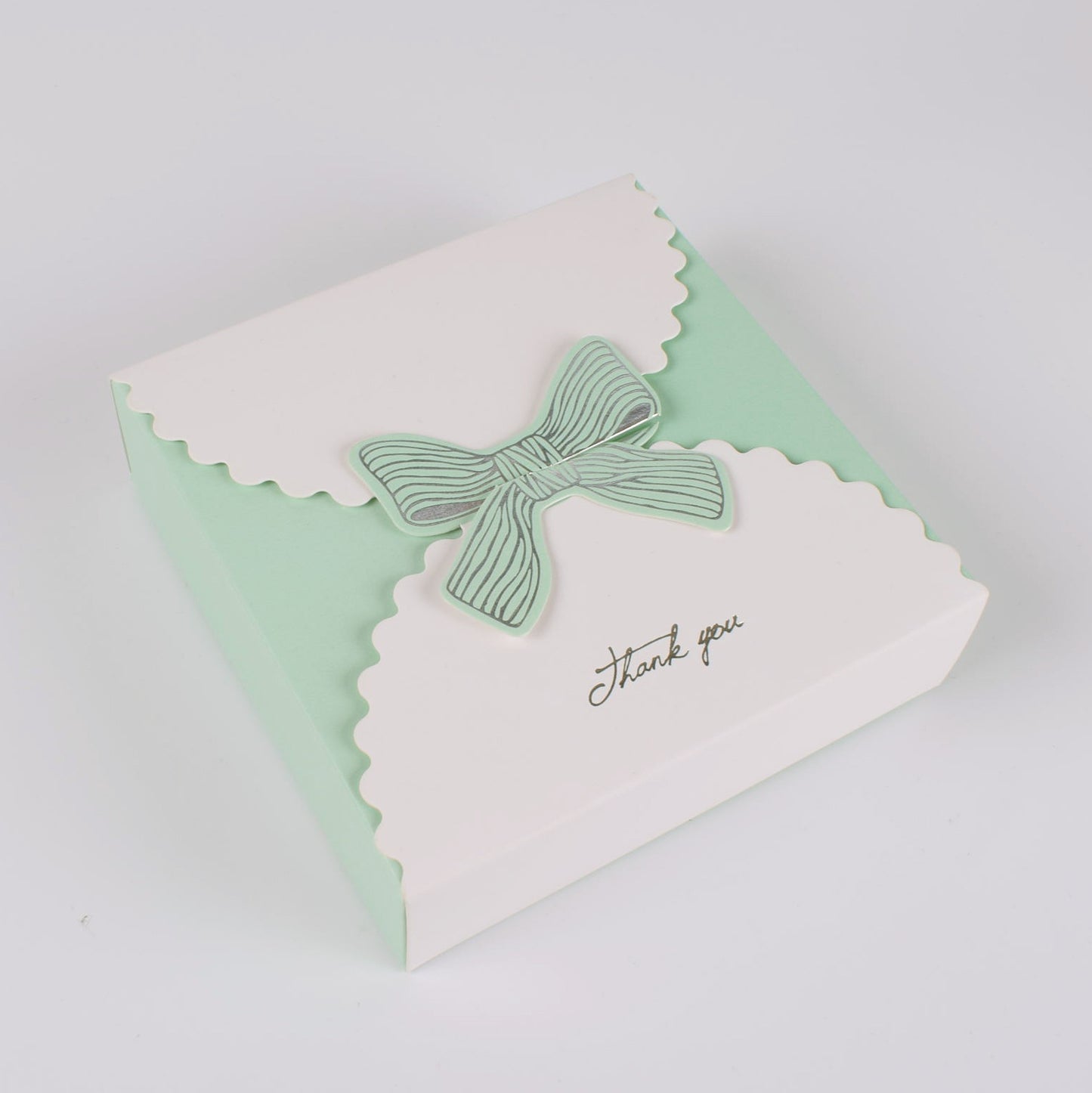 A Korean version cardboard soap flower large bow gift box spot creative candy baking packaging carton wholesale MOQ:100PIECE - Mixbatch