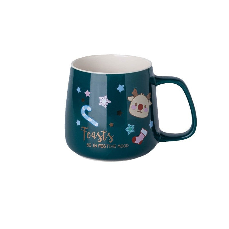 A Christmas mug creative cute card