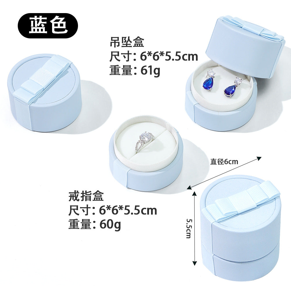 A Round Ribbon Bow Jewelry Box