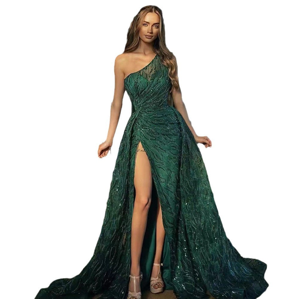 A Spring and summer new split dress dress sequined suspender evening dress