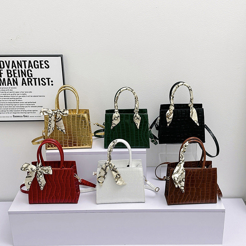 A stone pattern handheld women's bag trendy new lacquered small square bag fashionable and casual simple foreign style shoulder messenger bag