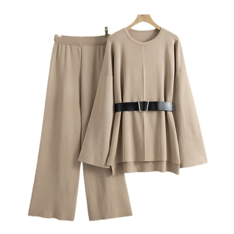 A Knitted two-piece set including belt