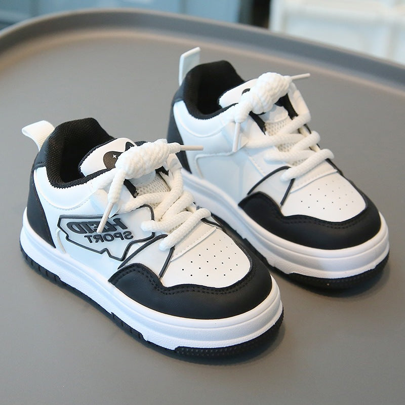 A children's sports shoes