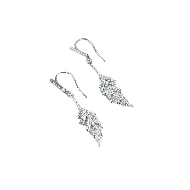 A sterling silver s925 full diamond feather earrings