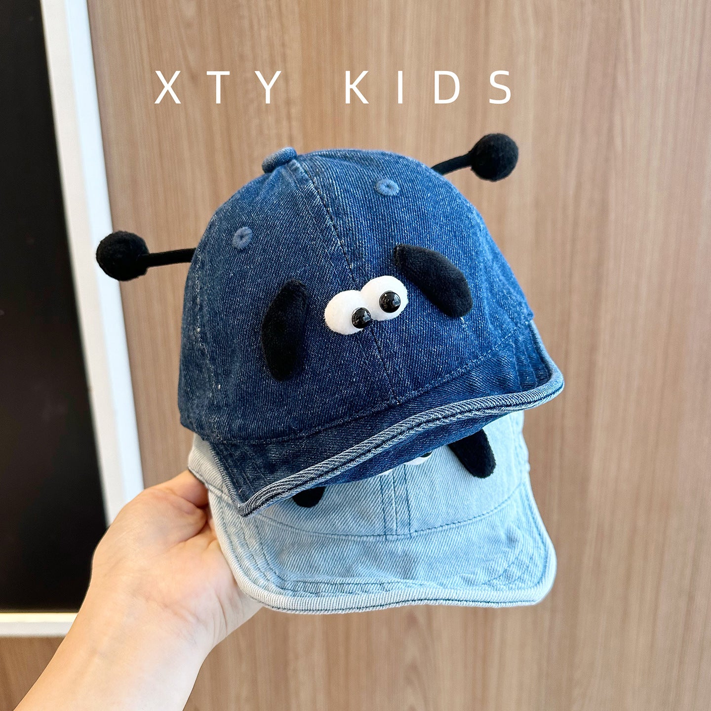 A children's hat