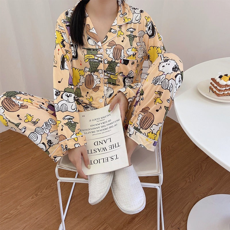 A ladies pajamas