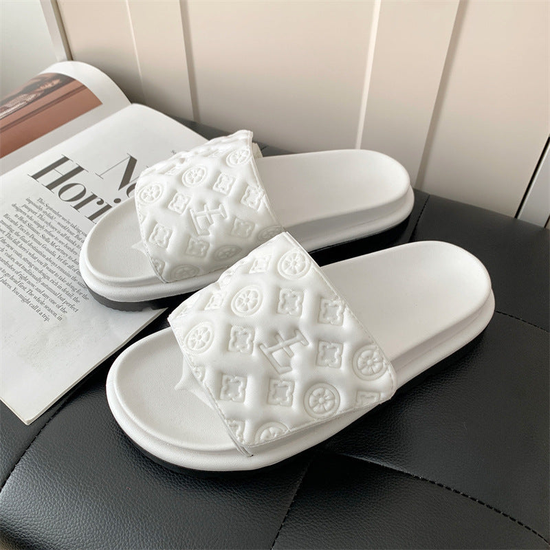 A versatile thick-bottomed muffin soft-bottomed non-slip niche cold slippers