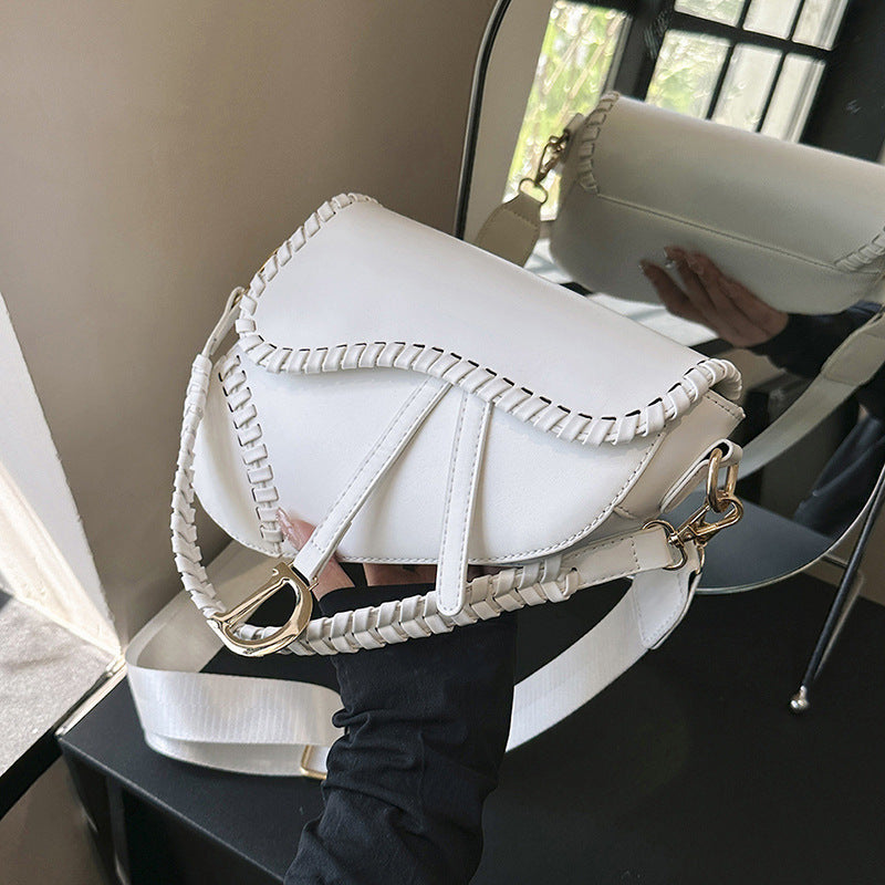 A new handbag bag women's shoulder handmade saddle bag underarm crossbody