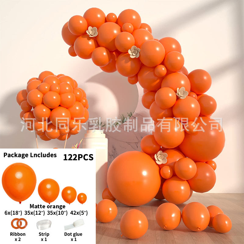 A latex balloon set