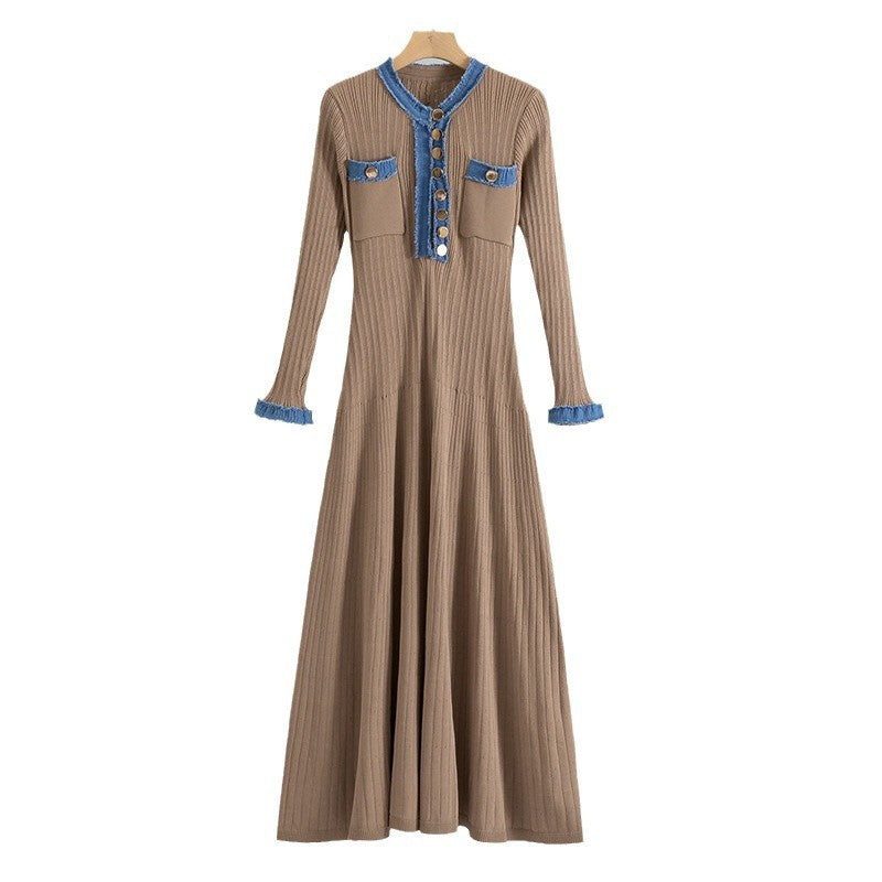 A long-sleeved autumn and winter dress