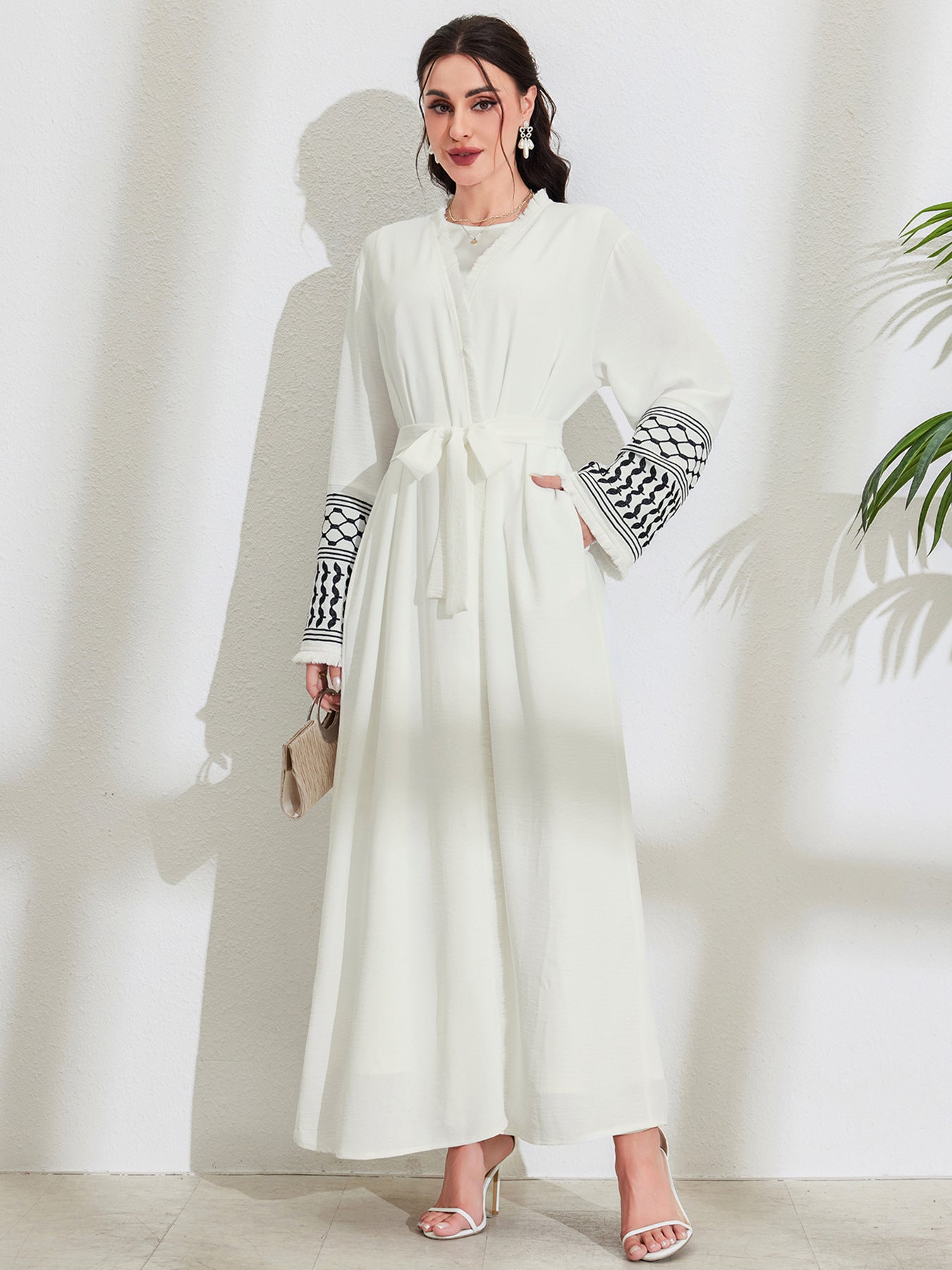 Women's Middle Eastern Muslim Clothing Elegant Pocket Cardigan Embroidered Contrast Dress Belt Robe - Mixbatch