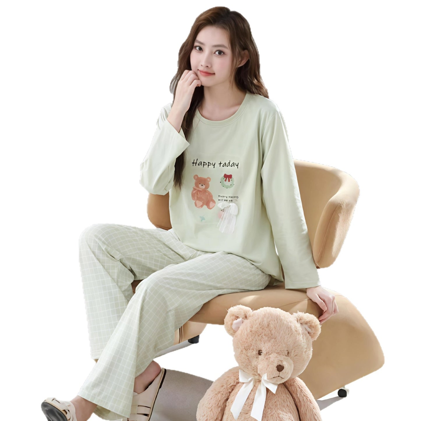 A cotton long-sleeved pajamas