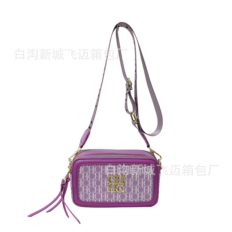 A Europe and the United States new personality letter style color fashion popular letter solid color shoulder messenger bag tide