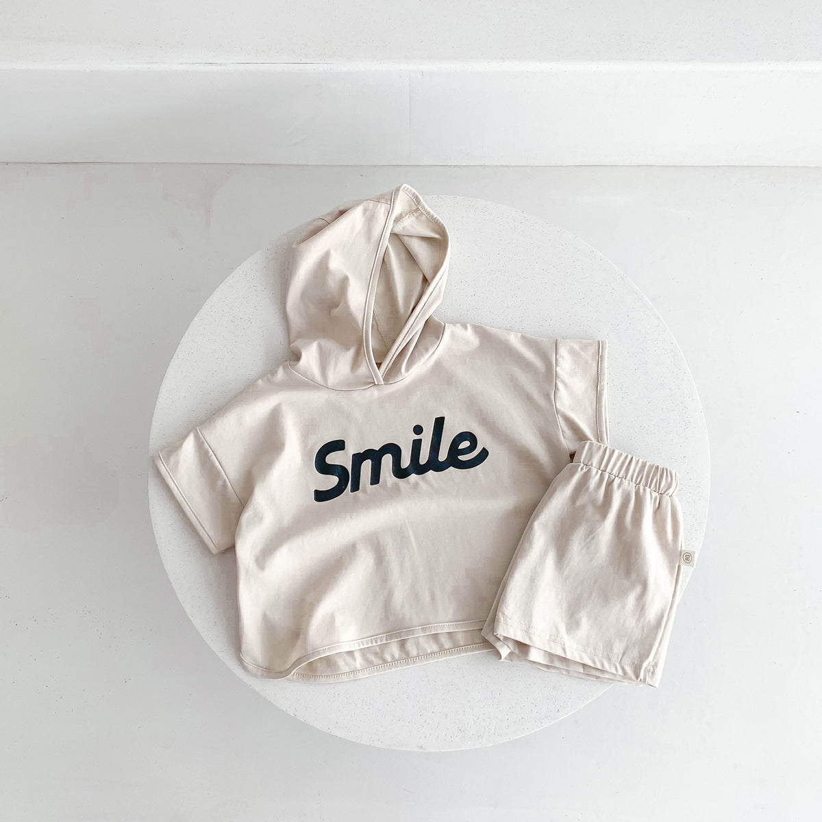 A 2024 Summer Children's Clothing Letter Printed Short sleeved Shorts Set for Boys and Girls Thin Hooded Outgoing Two Piece Set - Mixbatch