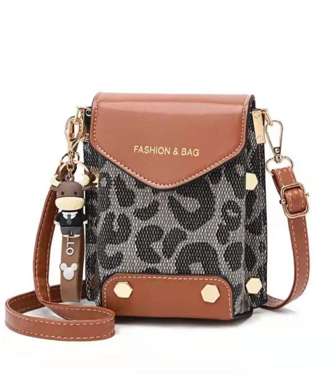 A live broadcast new mini mobile phone bag Internet celebrity live broadcast bag fashion shoulder messenger bag retro small bag - Mixbatch