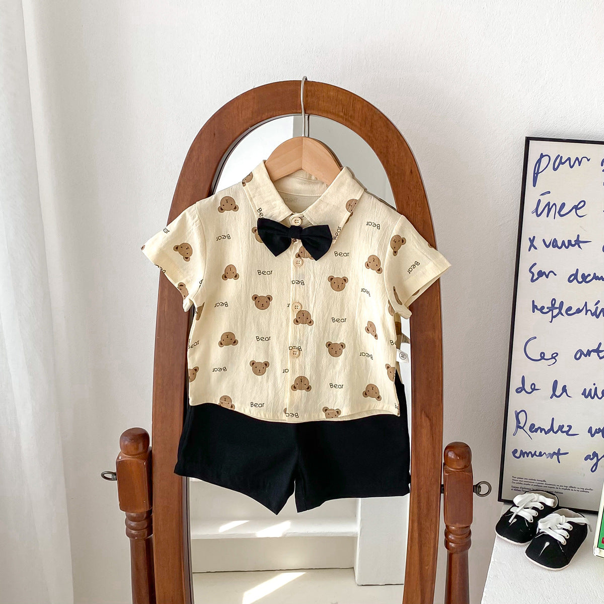 A 2024 Summer Boys Gentlemen's Necktie Short sleeved Shirt Shorts Set for Children's Korean Little Bear Print Two Piece Set - Mixbatch