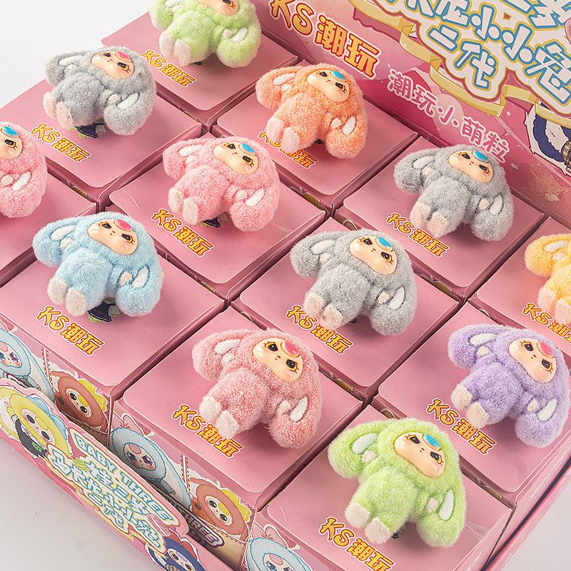 A flocking ornament toy
