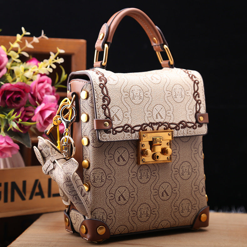 A high-end niche lock portable box bag