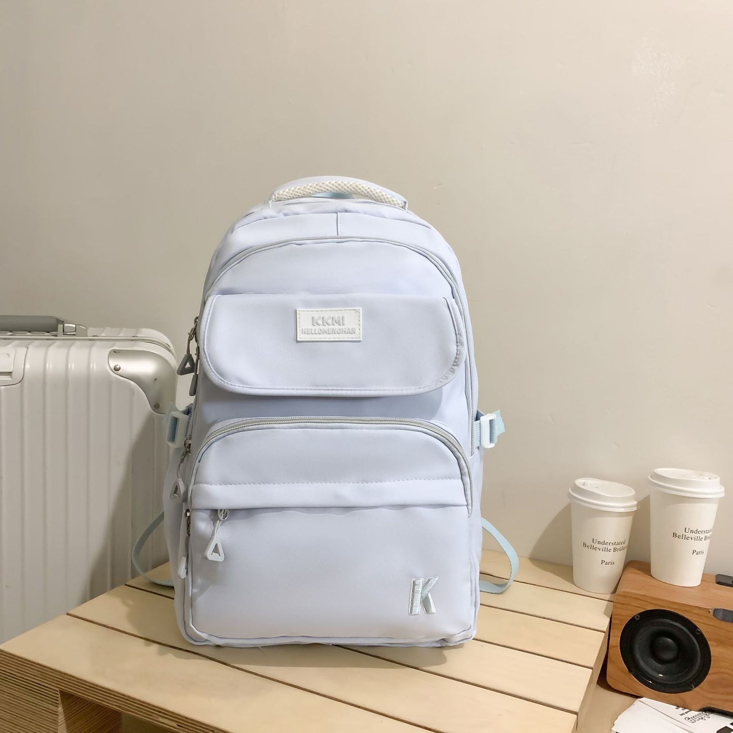 A new large-capacity Japanese small fresh and sweet wind high-value backpack for primary and secondary school students