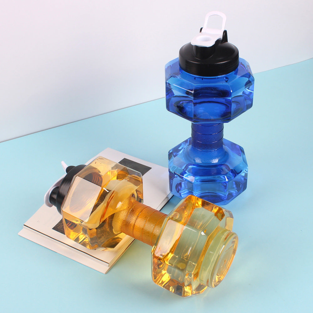 A dumbbell water cup 2600ml