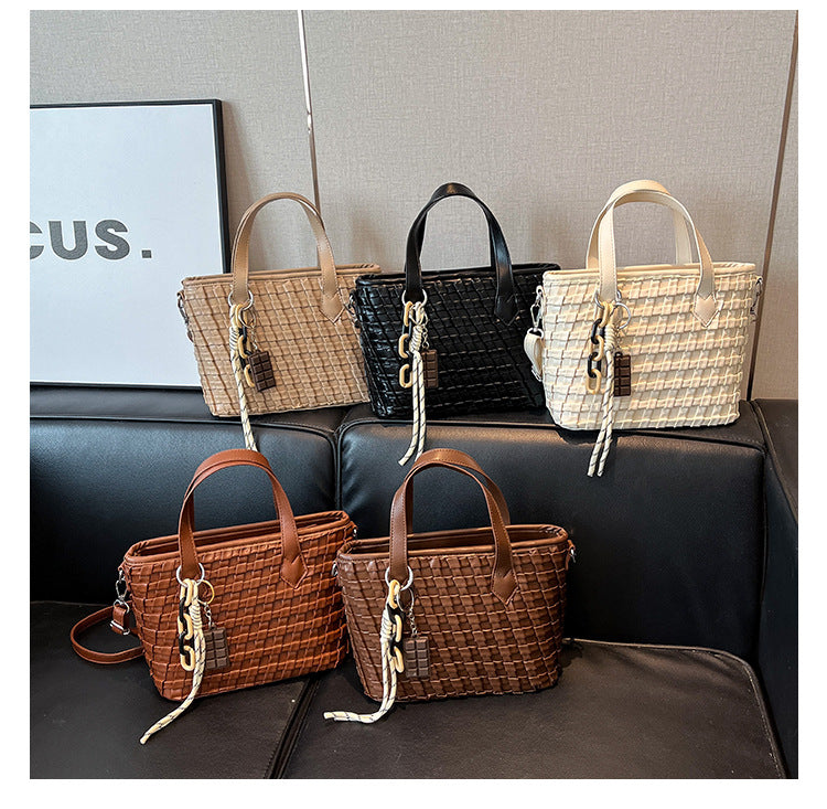 A handbag women's messenger bag