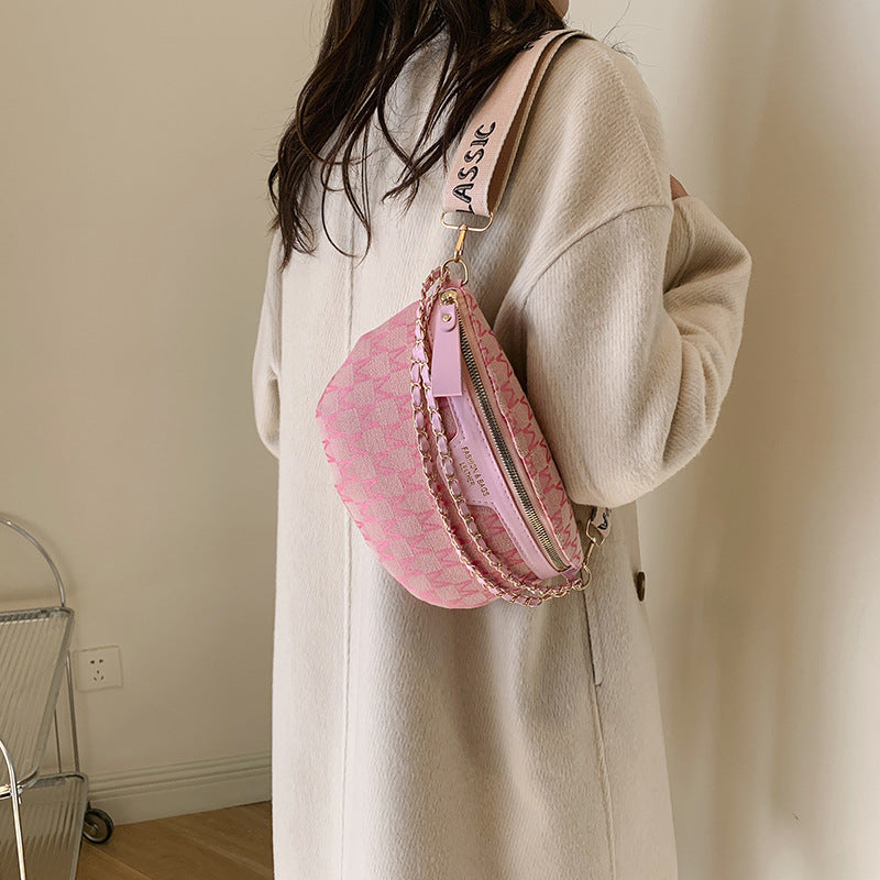 A fashionable Internet celebrity breast bag ins bag