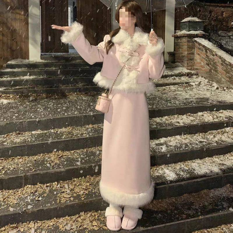 A coat half-length skirt set